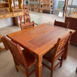 Mesa de Jantar Retangular
