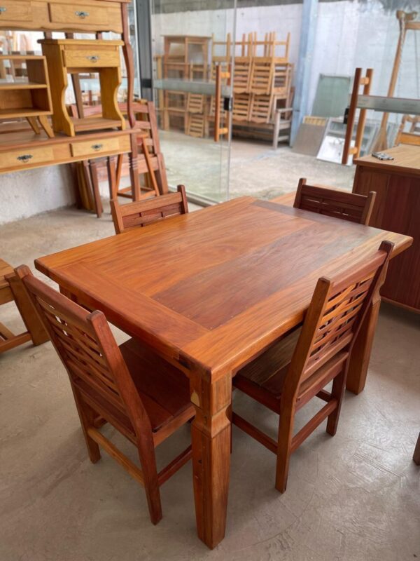Mesa de Jantar Retangular