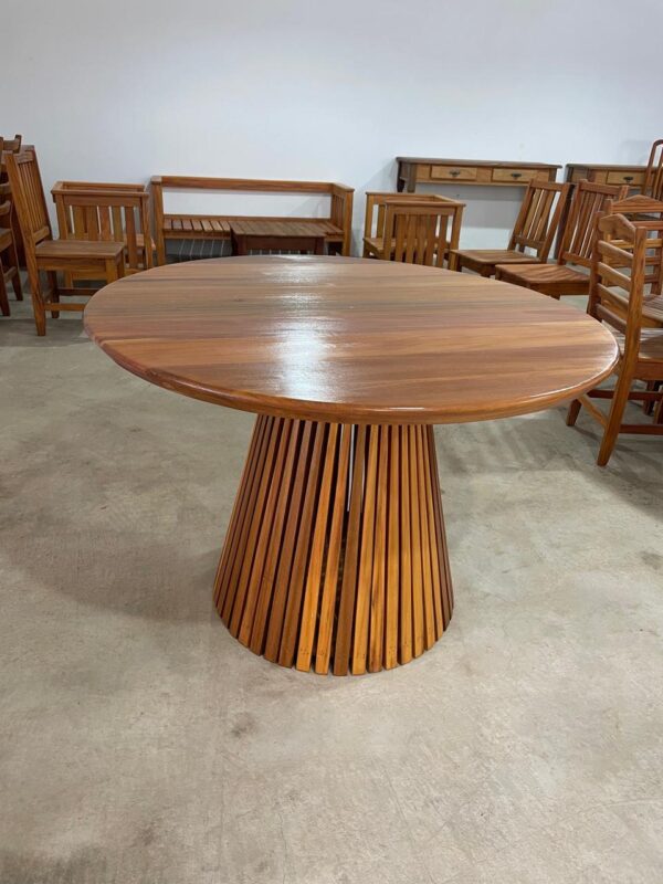 Mesa de Jantar Cone Ripado