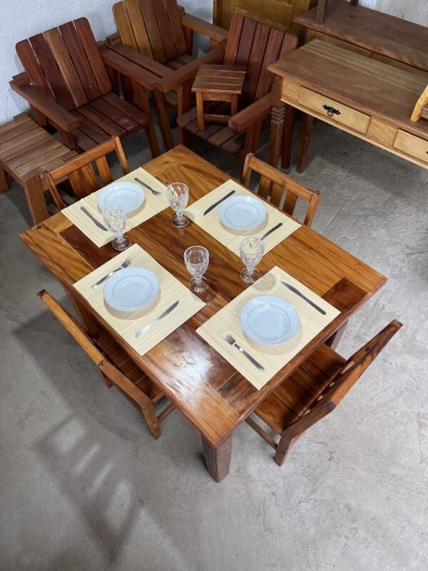 Mesa de Jantar Retangular 4 lugares